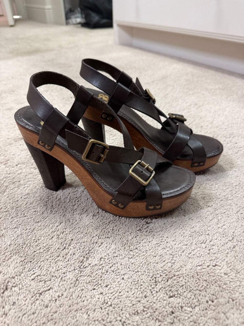 Gianni Bini block heel sandals
